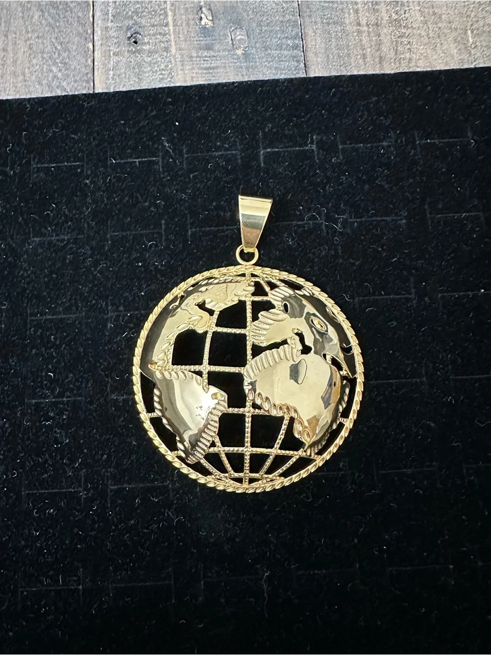 New Gold stainless steel Globe Pendant charm - 58.2 grams